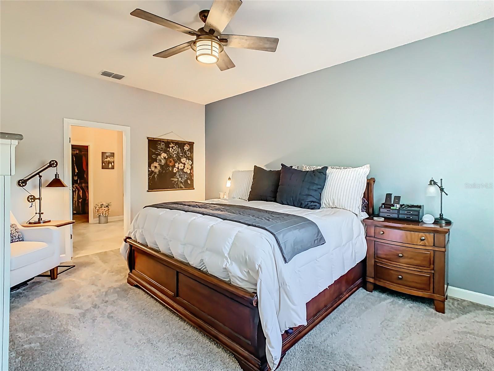 1055 Oak Bluff Dr Property Photo 4
