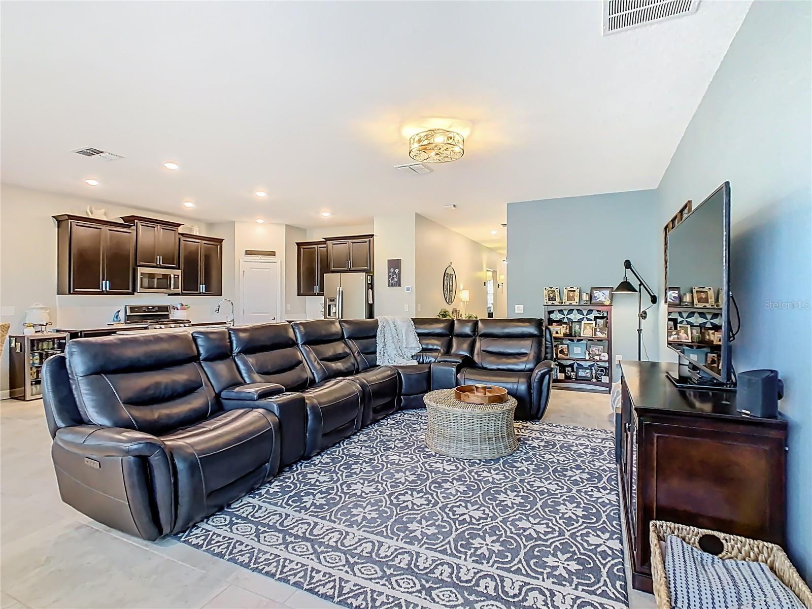 1055 Oak Bluff Dr Property Photo 10