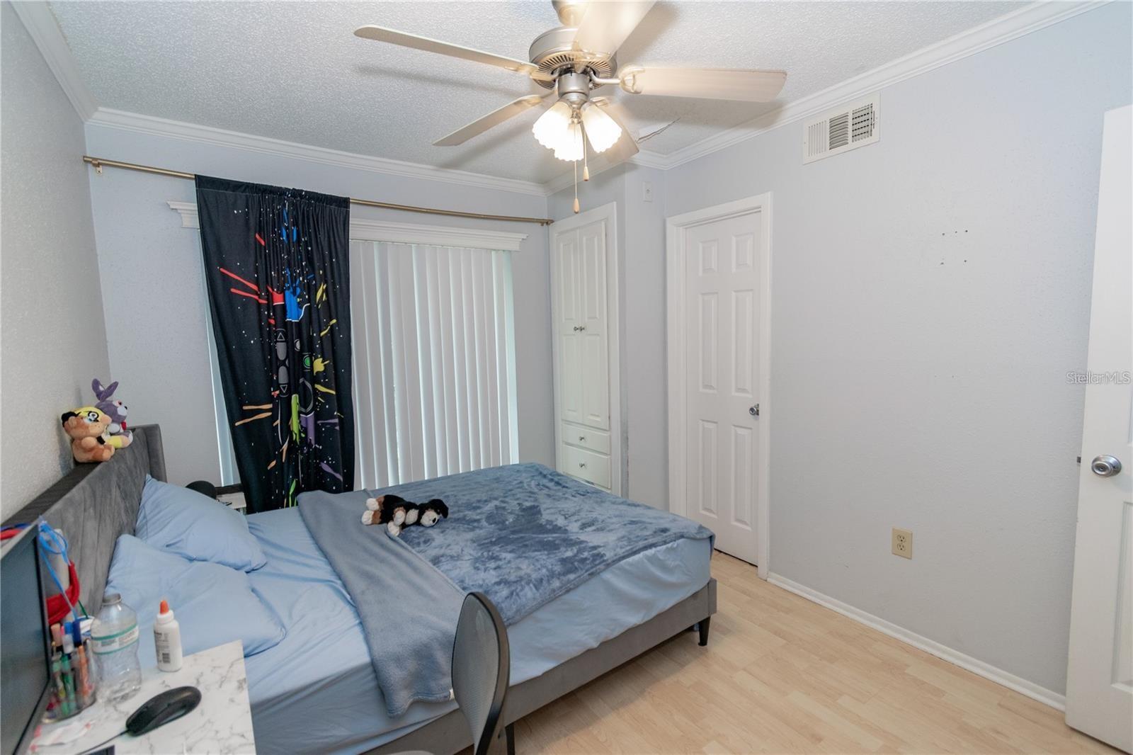 139 Oyster Bay Cir #200 Property Photo 3