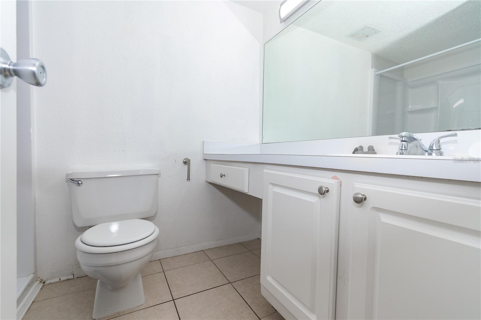 139 Oyster Bay Cir #200 Property Photo 4