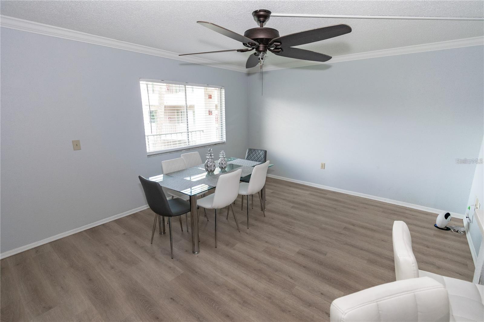 139 Oyster Bay Cir #200 Property Photo 15