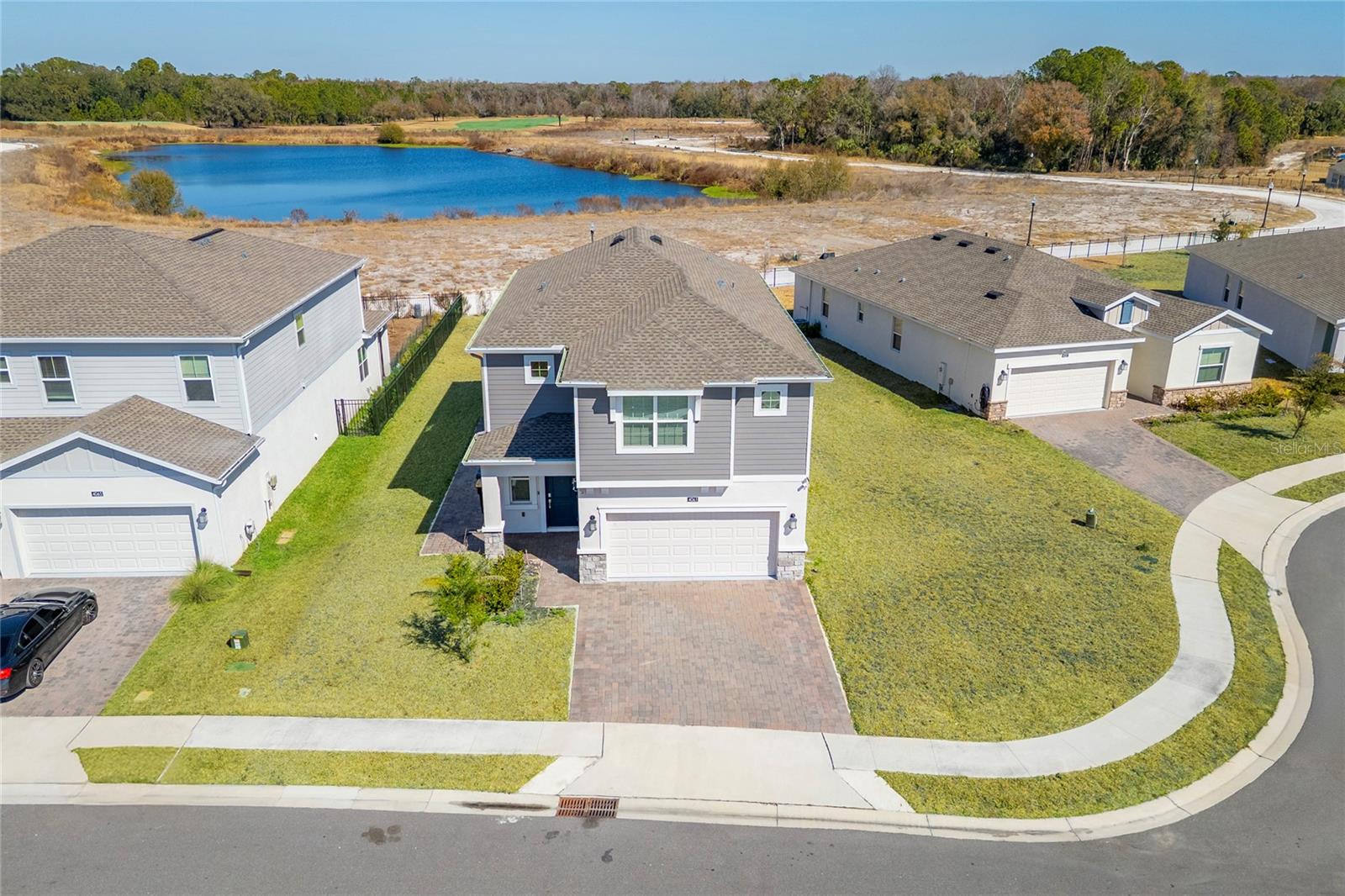 4061 Redbridge Loop Property Photo 4