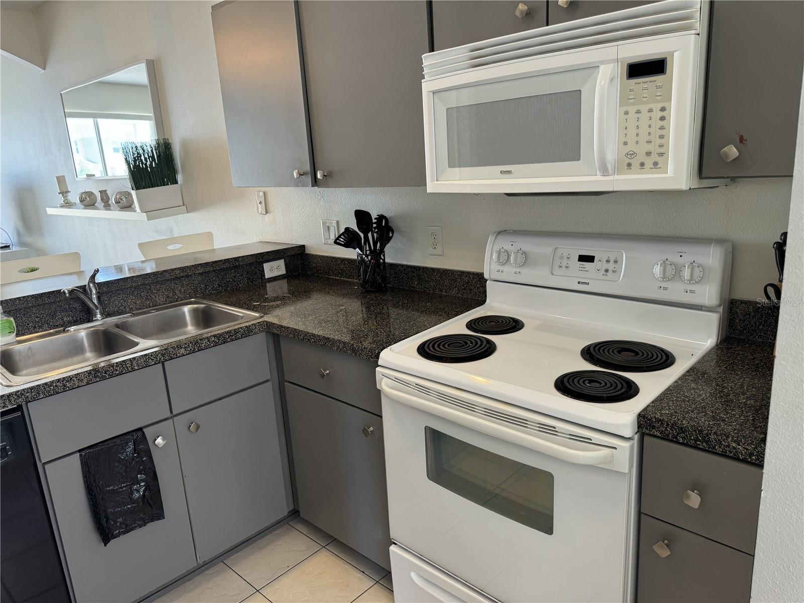 1150 S Beach Cir Property Photo 15
