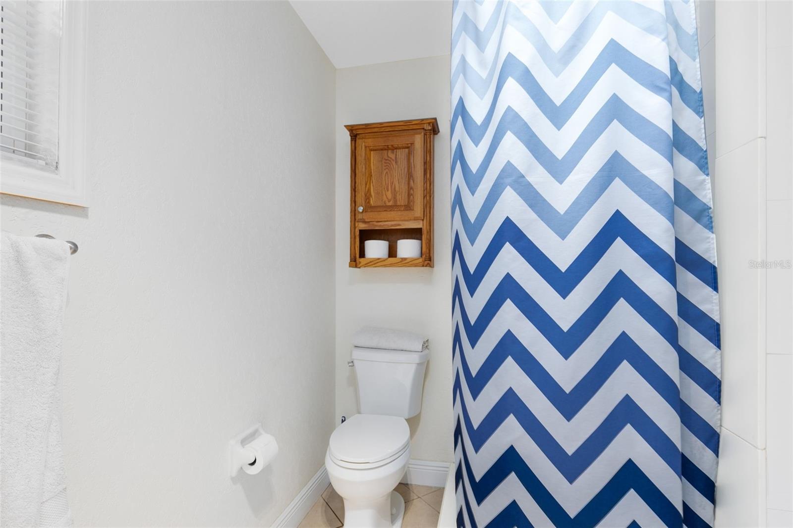 607-609 California Ave Property Photo 7
