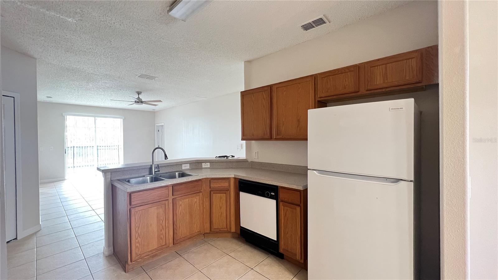 453 Sunset View Dr Property Photo 12