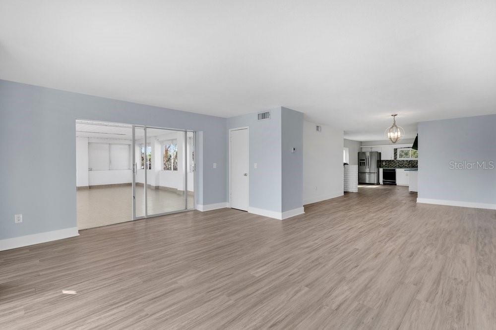 6670 Bay Shore Dr Property Photo 18