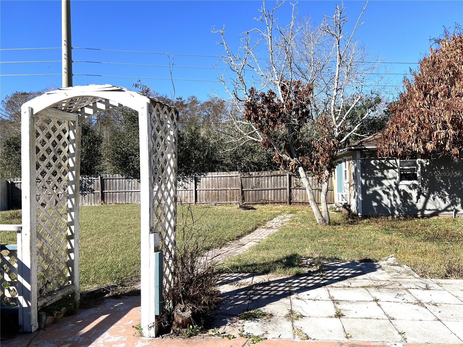 2908 Eldiente Way Property Photo 21