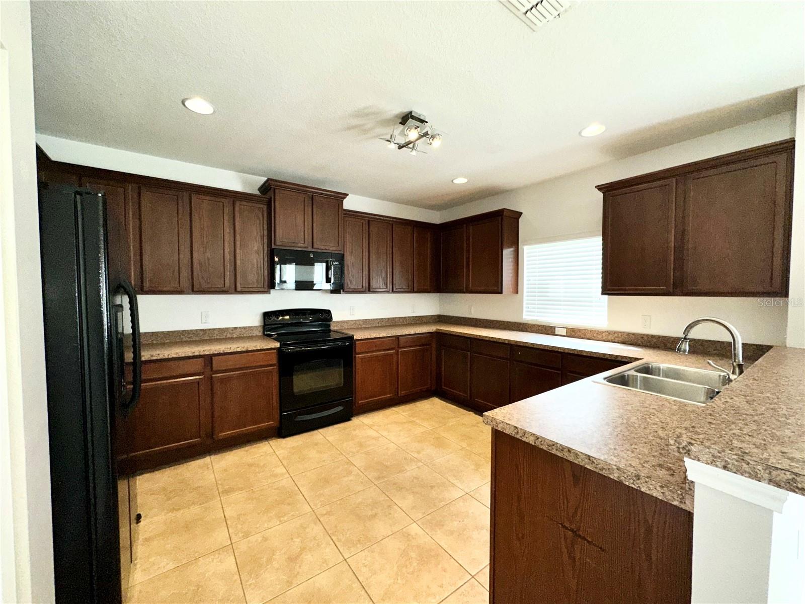 4612 Cabalerro Trl Property Photo 2