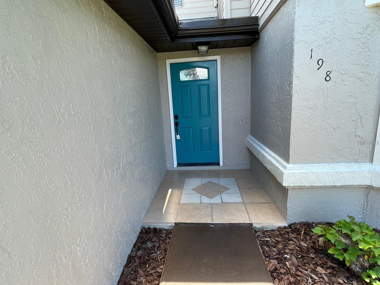 198 N Lake Ct Property Photo 4