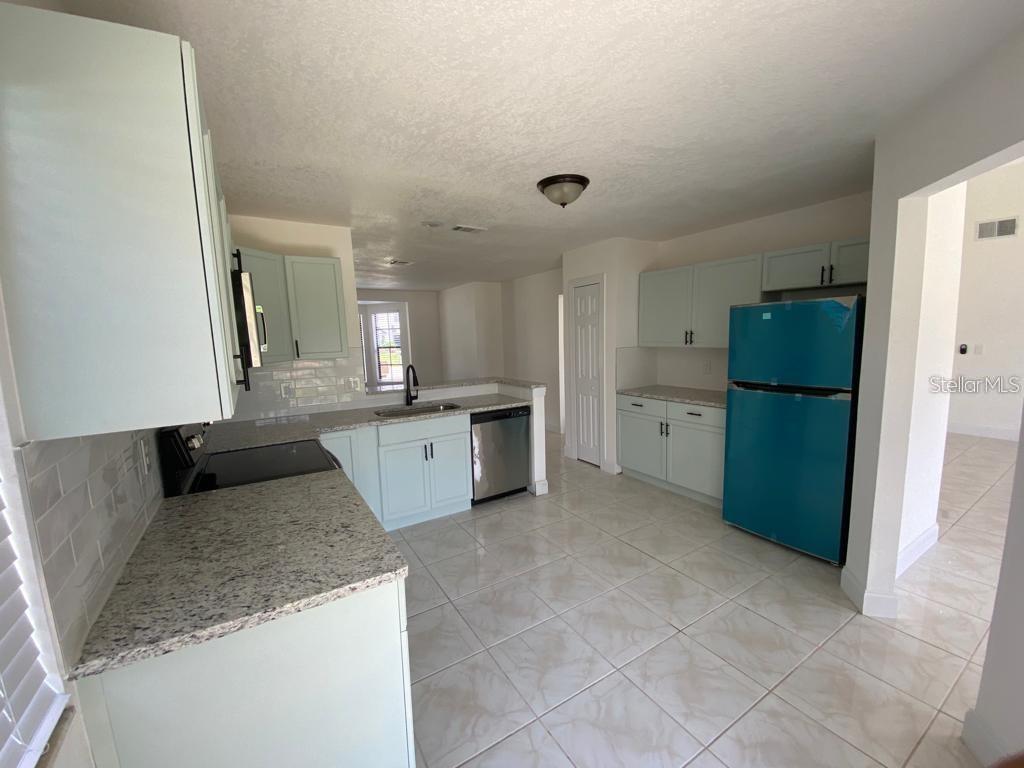 198 N Lake Ct Property Photo 18