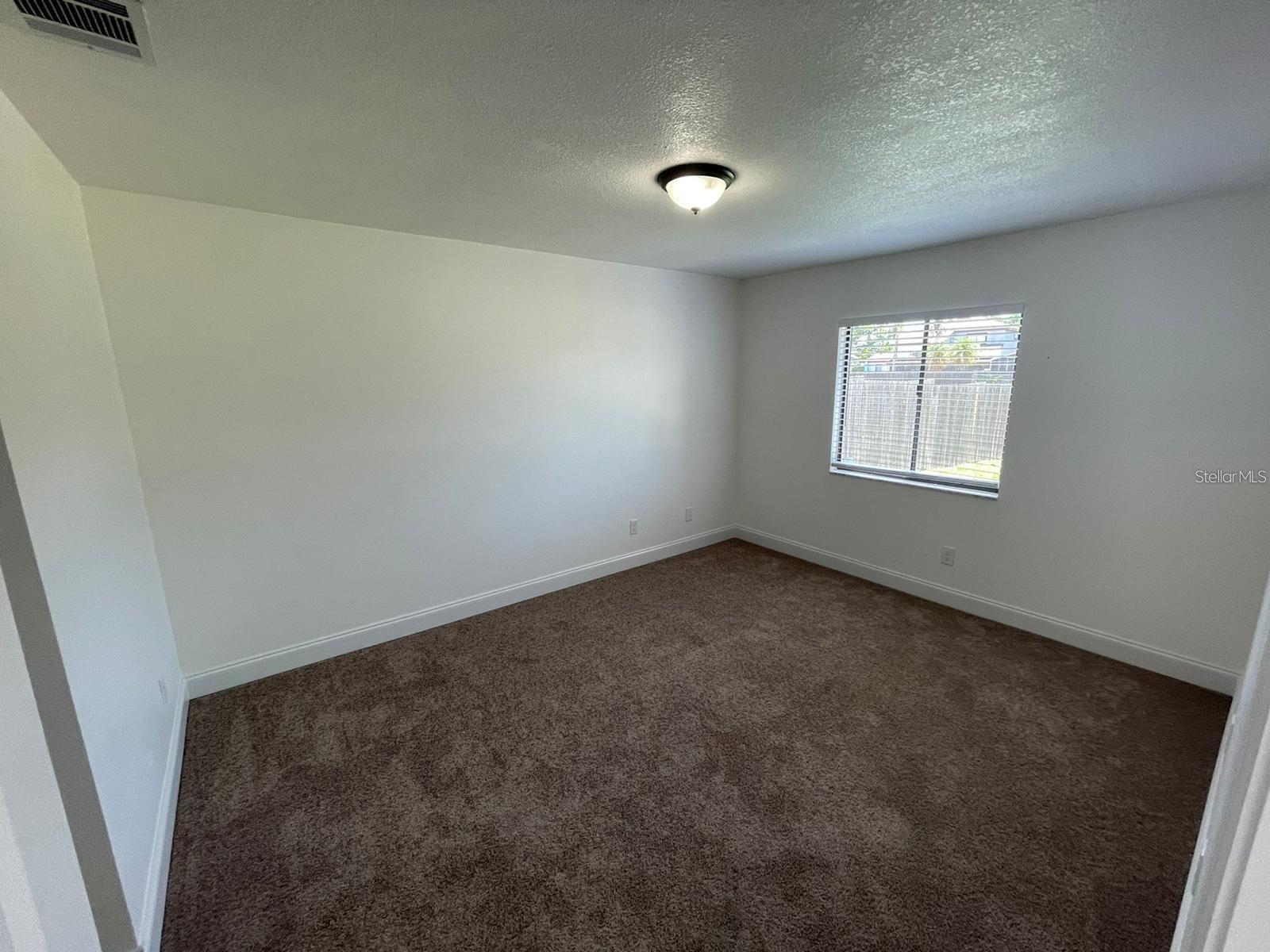 198 N Lake Ct Property Photo 21