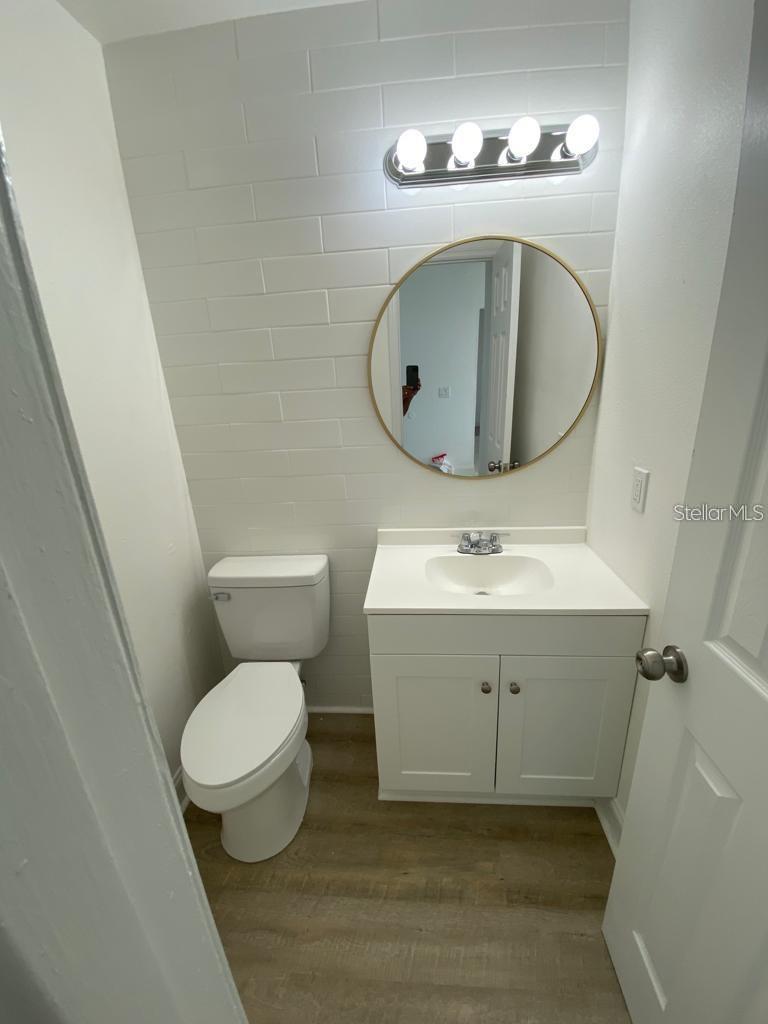 198 N Lake Ct Property Photo 26