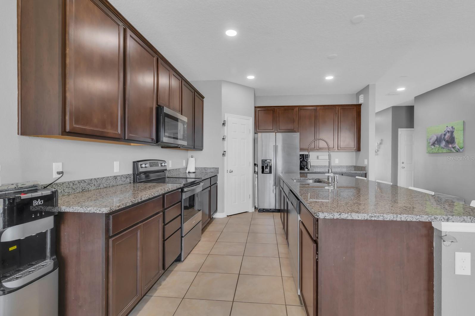 2172 Bur Oak Blvd Property Photo 3
