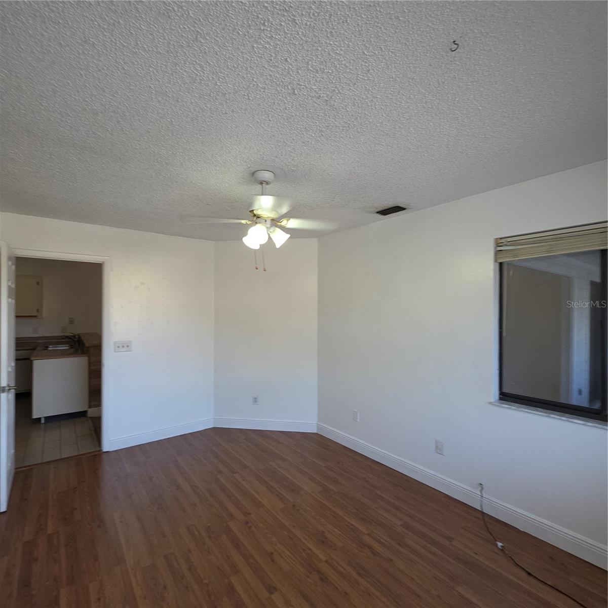 6031 Scotchwood Gln #204 Property Photo 4