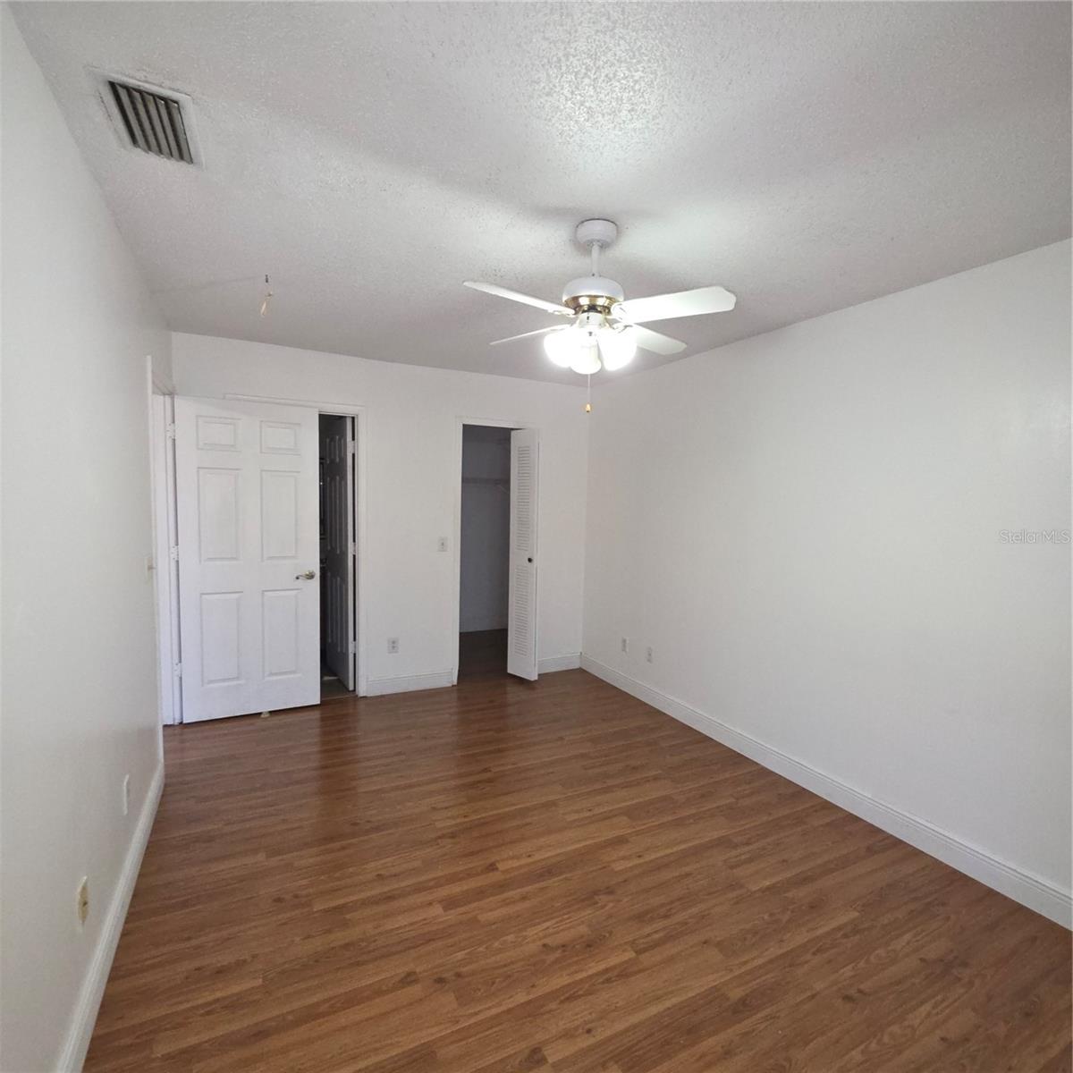 6031 Scotchwood Gln #204 Property Photo 11