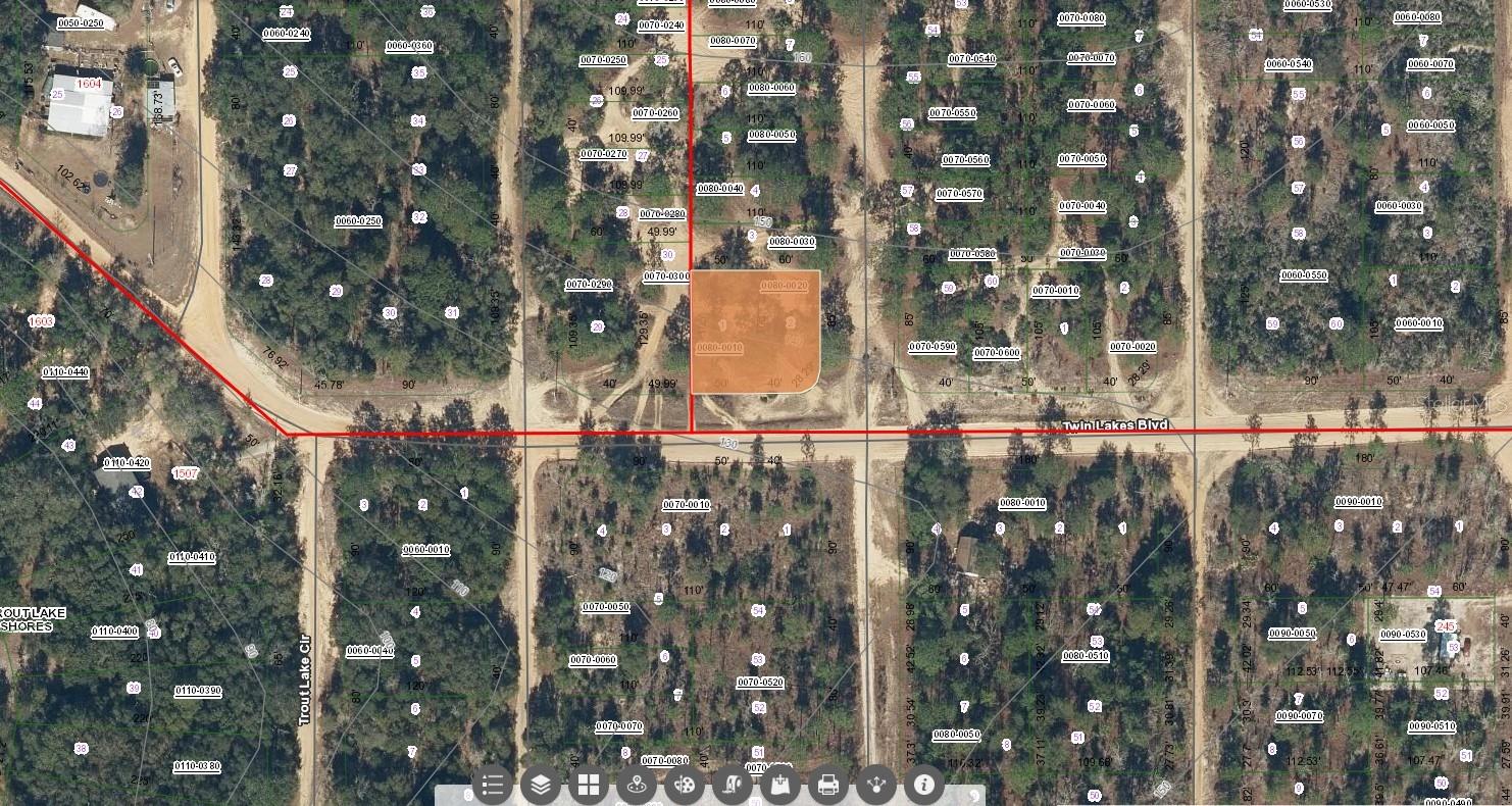 1402 Twin Lakes Blvd Property Photo 1