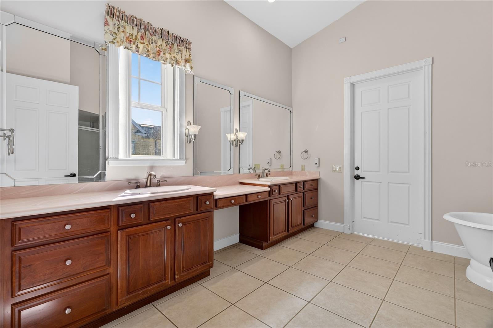 2128 Lake Ariana Blvd Property Photo 38