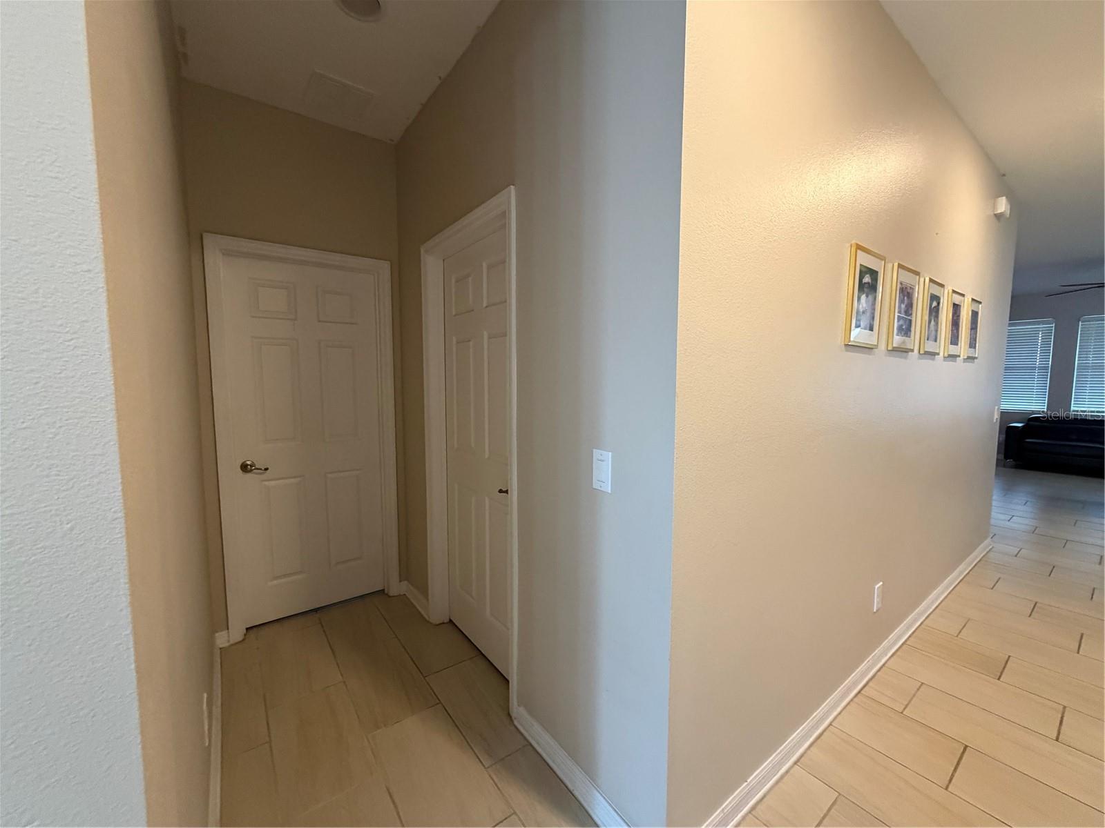 1834 Castleton Dr Property Photo 4