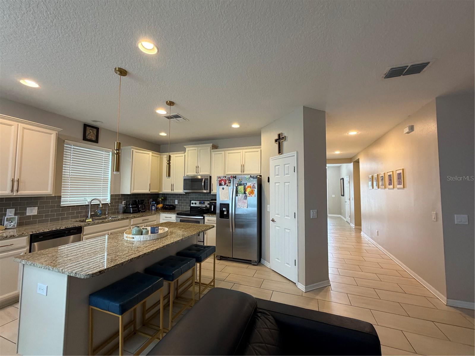 1834 Castleton Dr Property Photo 8