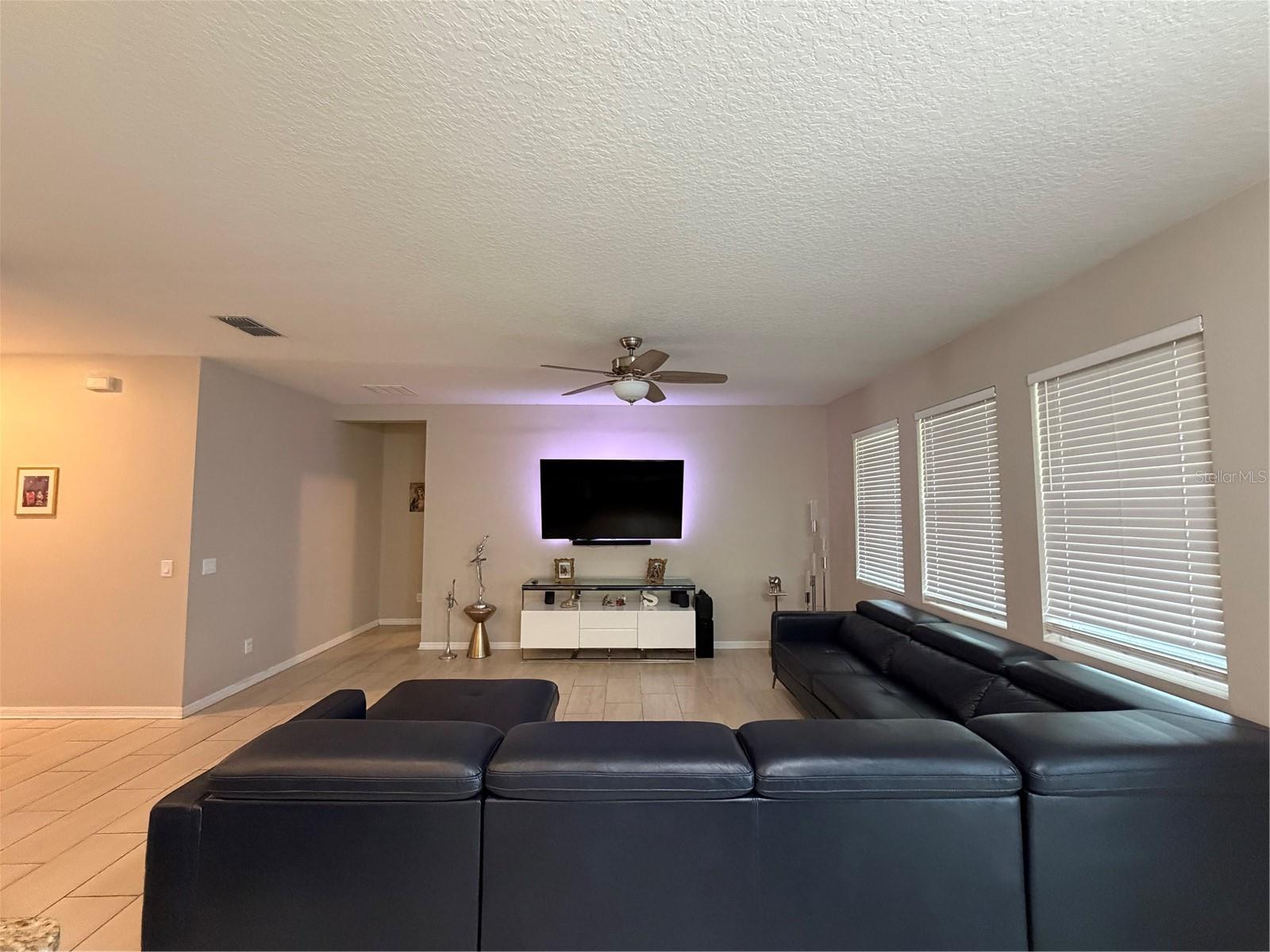 1834 Castleton Dr Property Photo 10