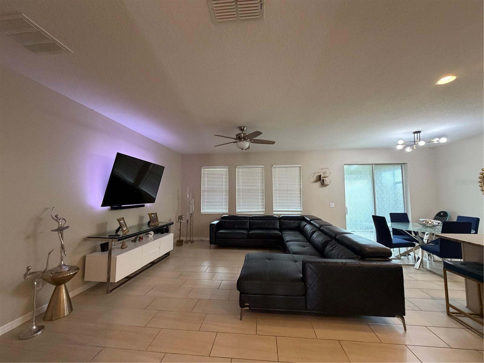 1834 Castleton Dr Property Photo 12