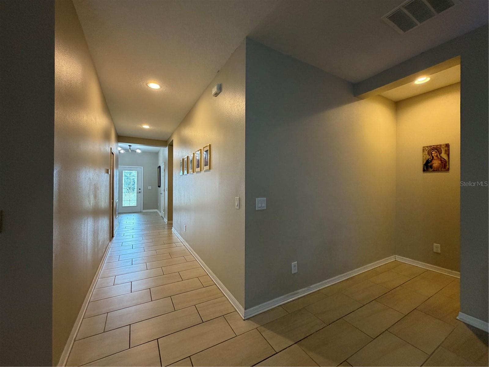 1834 Castleton Dr Property Photo 27