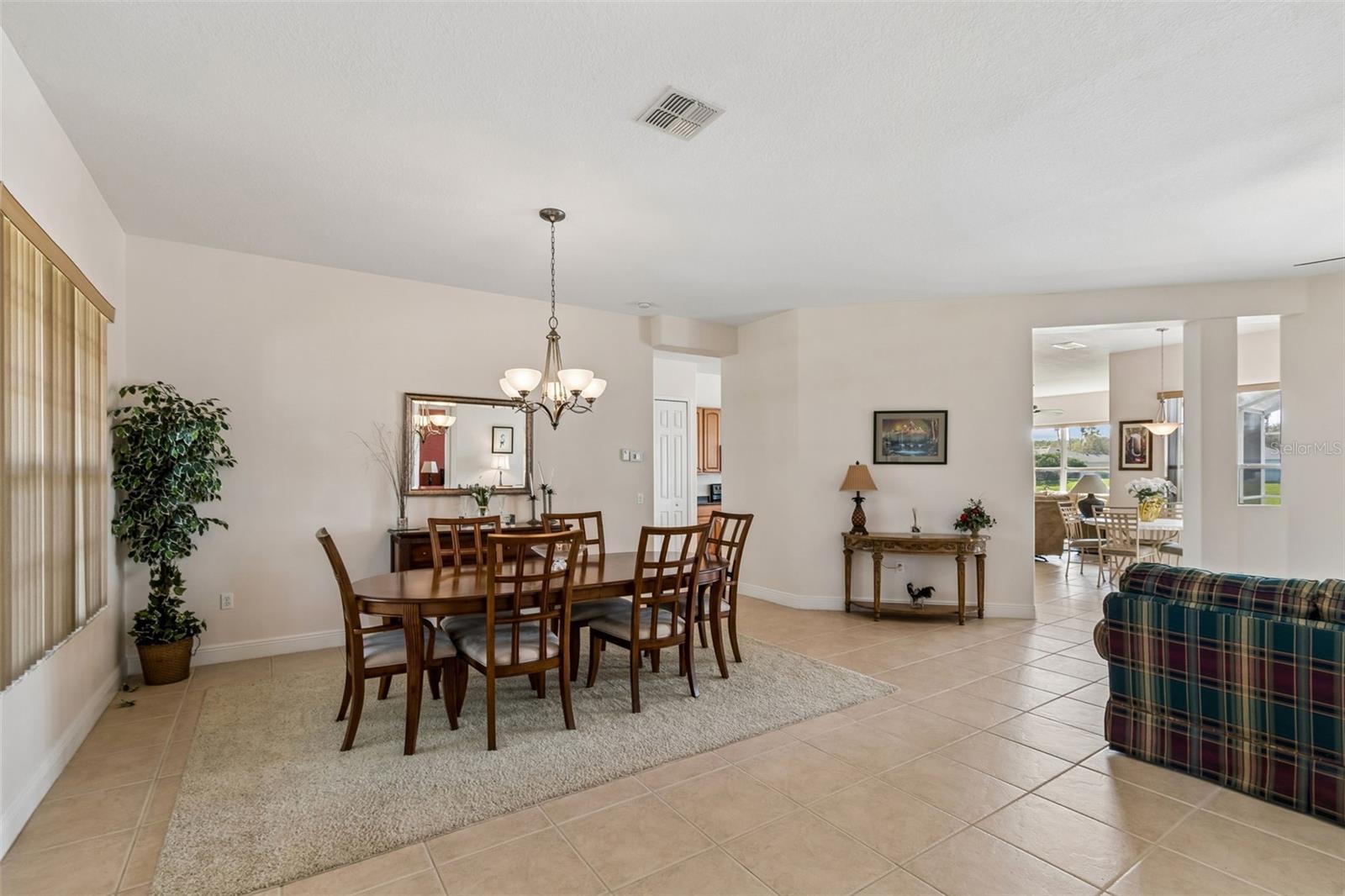 813 Glendora Rd Property Photo 11
