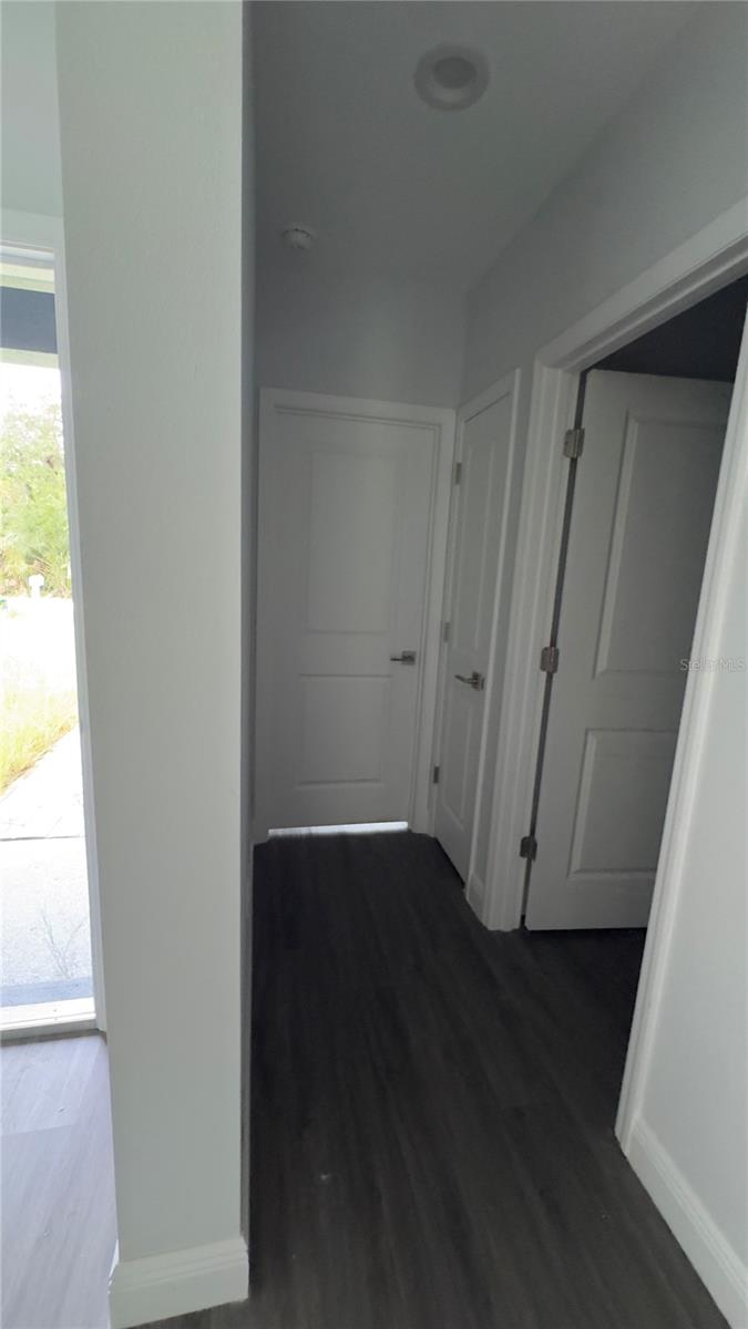 2217 Fraser St Property Photo 8