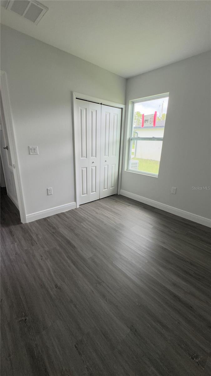 2217 Fraser St Property Photo 17