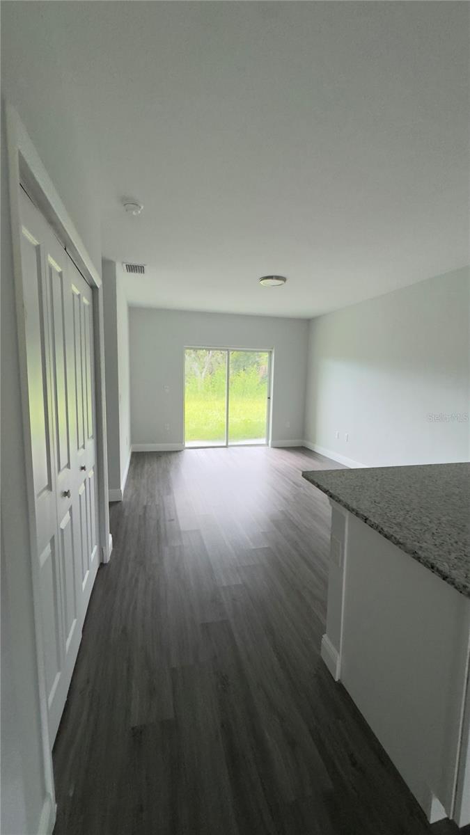 2217 Fraser St Property Photo 20
