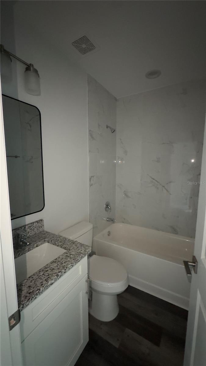 2217 Fraser St Property Photo 45
