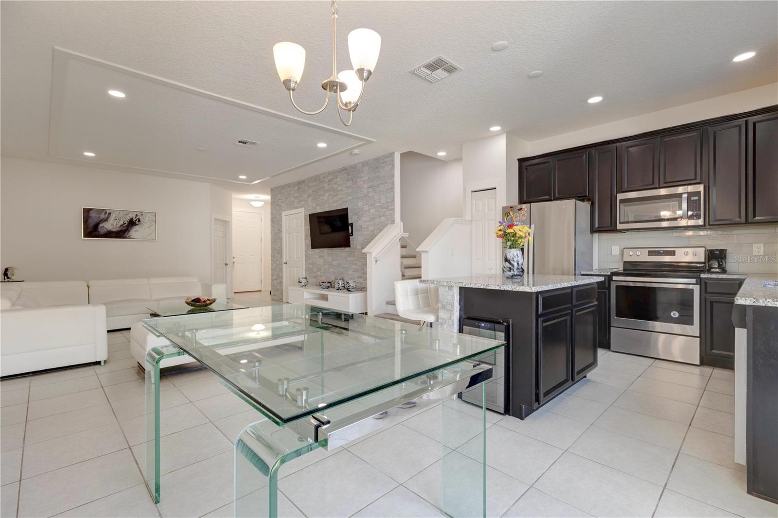 2403 Sedge Grass Way Property Photo 8