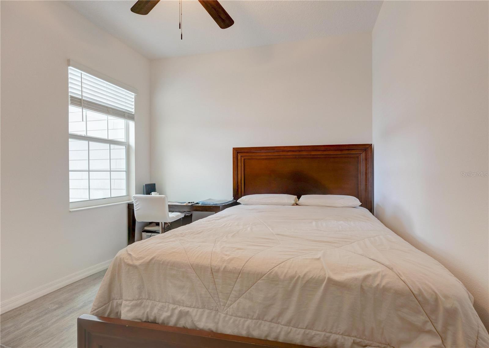 2403 Sedge Grass Way Property Photo 20