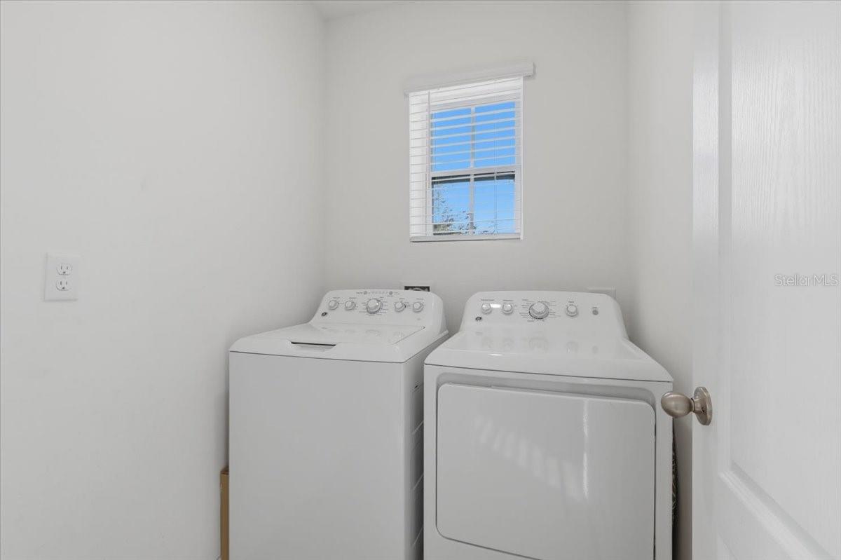 812 Brooklet Dr Property Photo 10