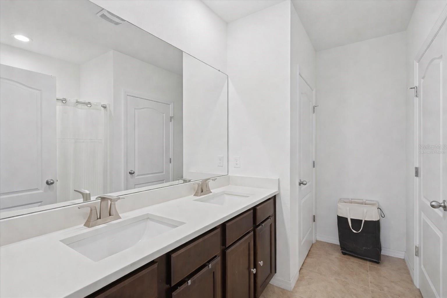 812 Brooklet Dr Property Photo 29