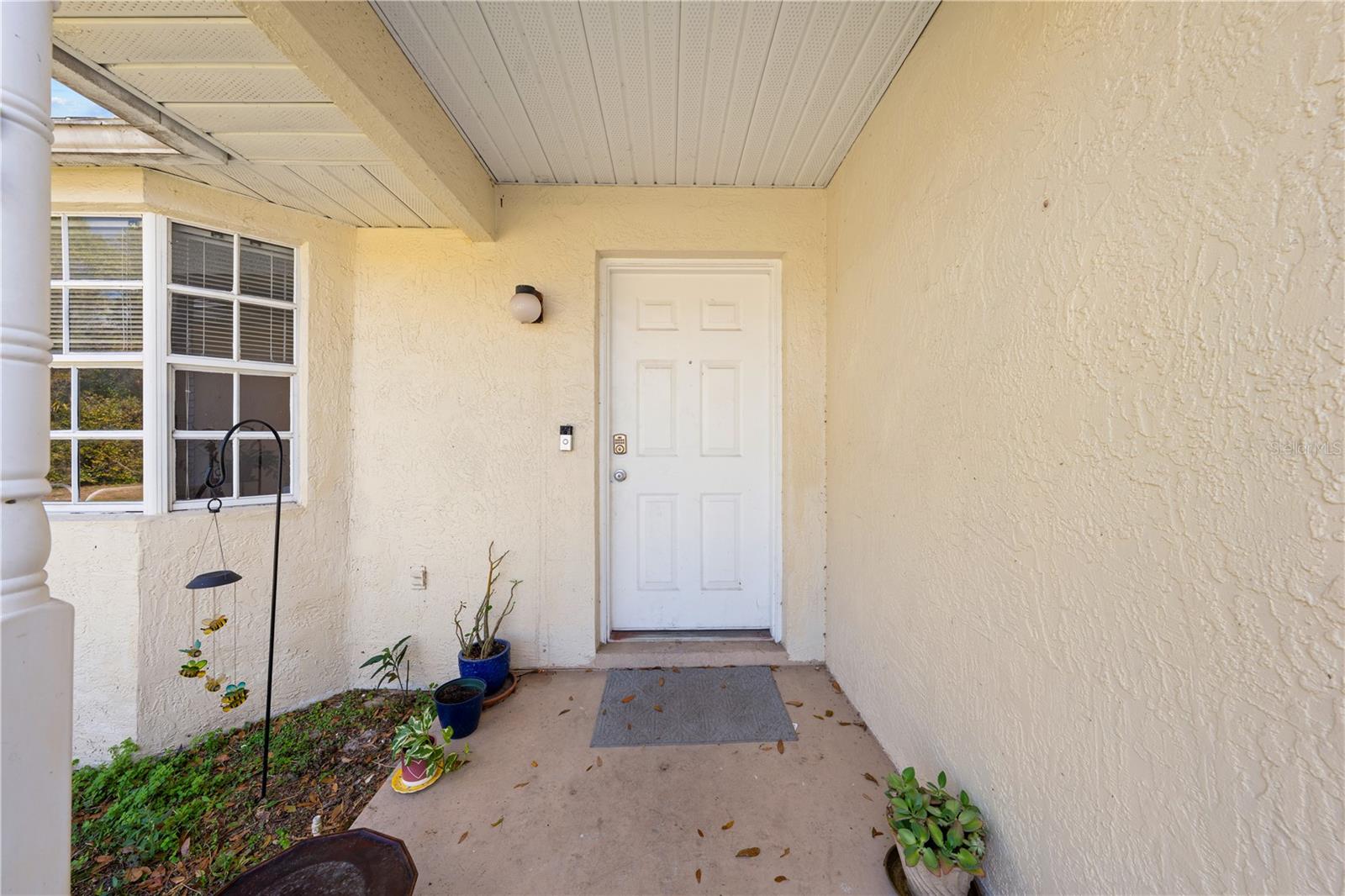 461 Providence Blvd Property Photo 2