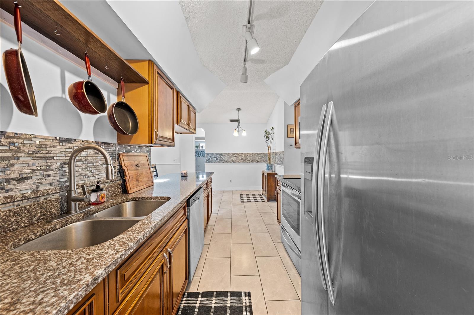 461 Providence Blvd Property Photo 31