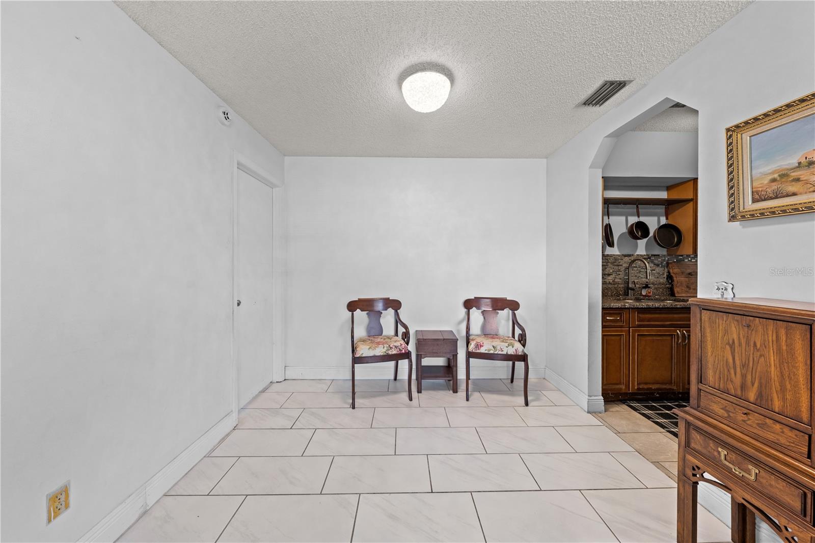 461 Providence Blvd Property Photo 39