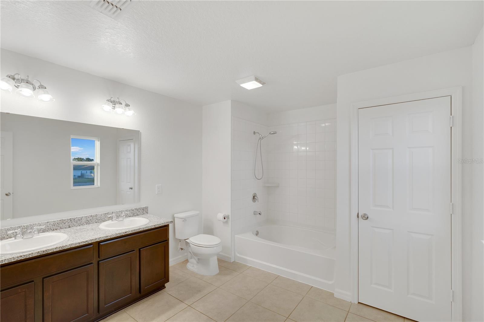 13916 Rushing Creek Run Property Photo 23