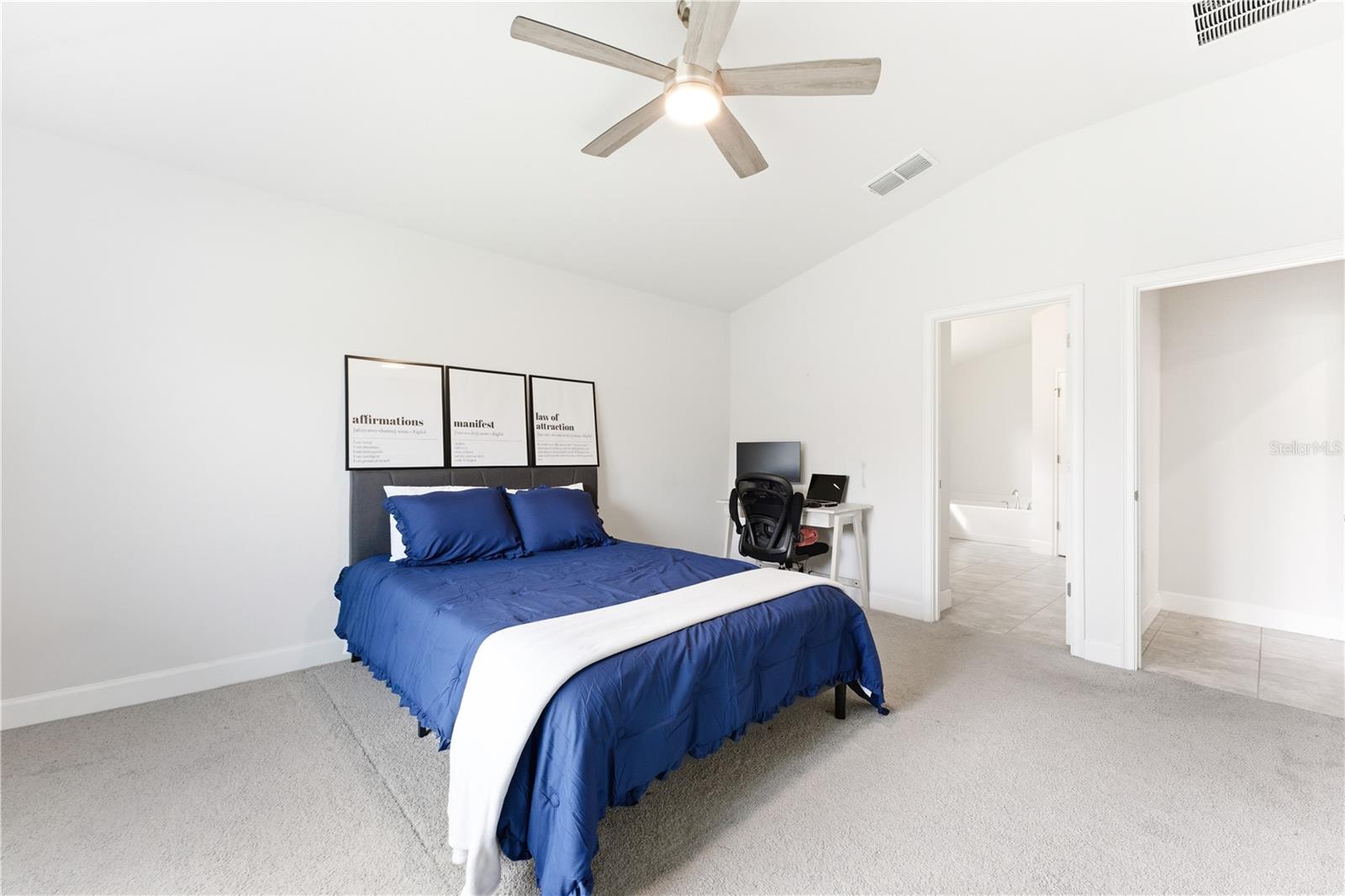 111 Krenson Bay Loop Property Photo 10