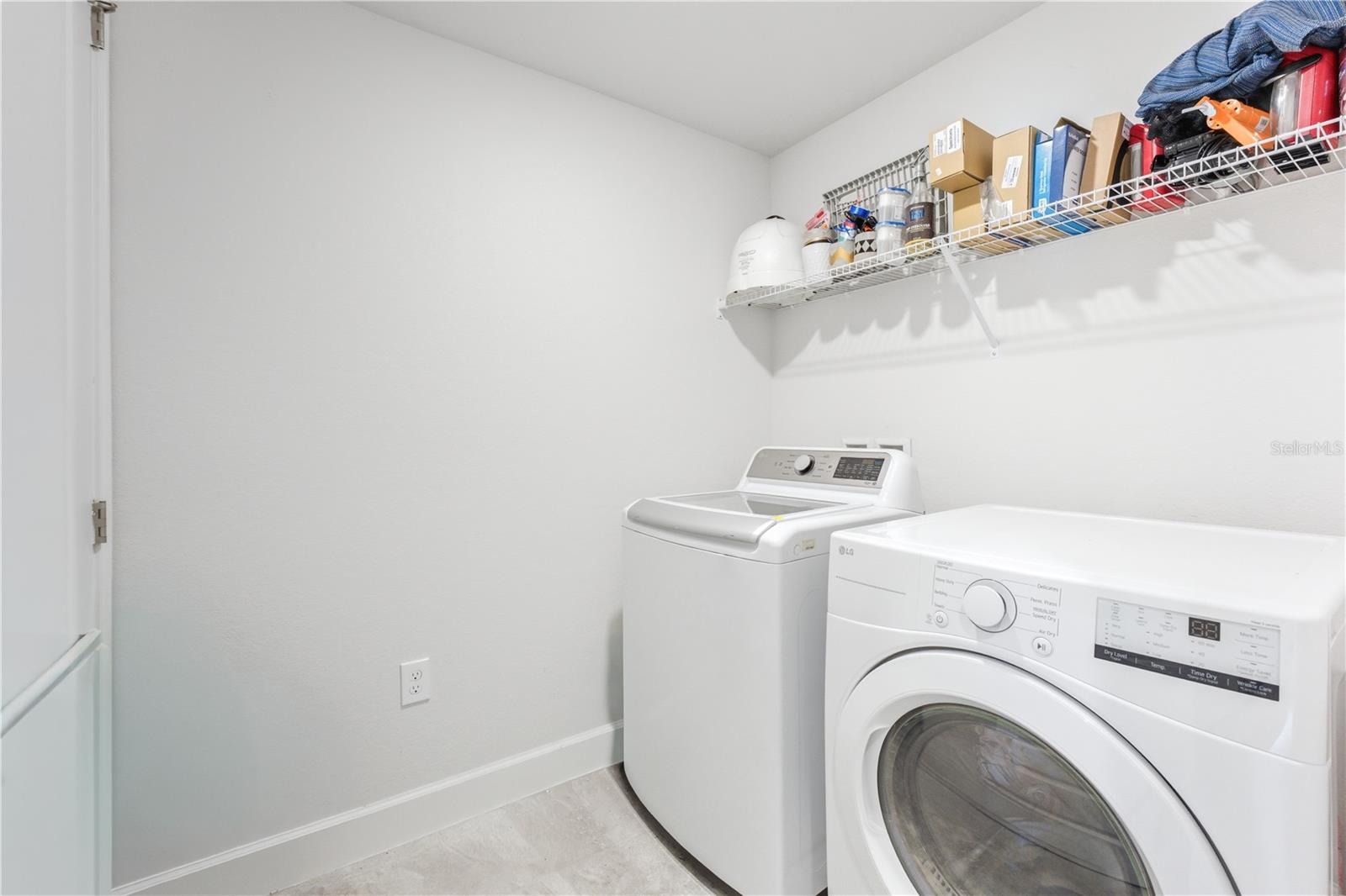 111 Krenson Bay Loop Property Photo 23