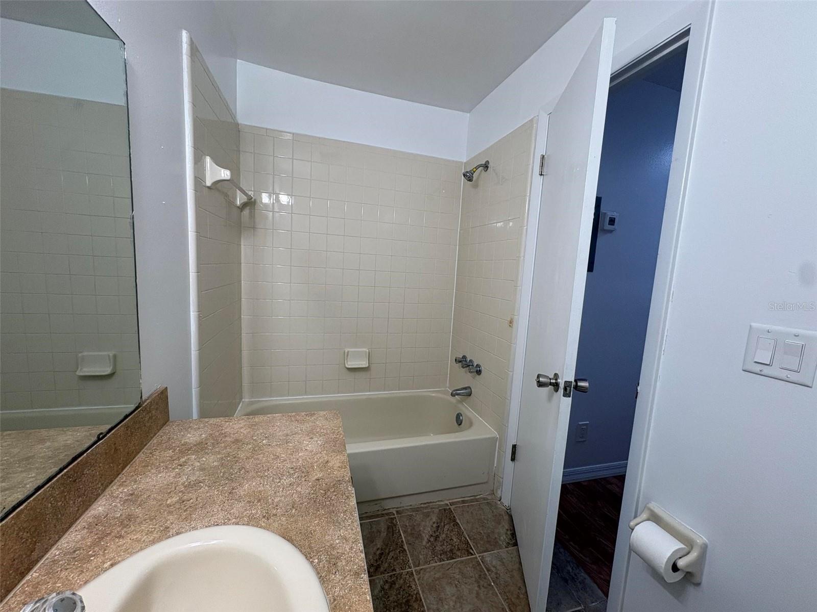 1724 Foxhall Cir #1724 Property Photo 17