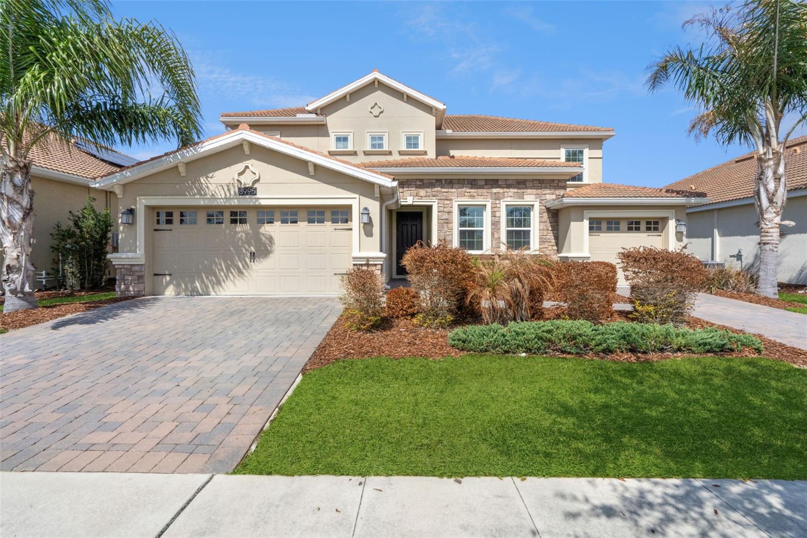 8995 CROQUET CT Property Photo 1