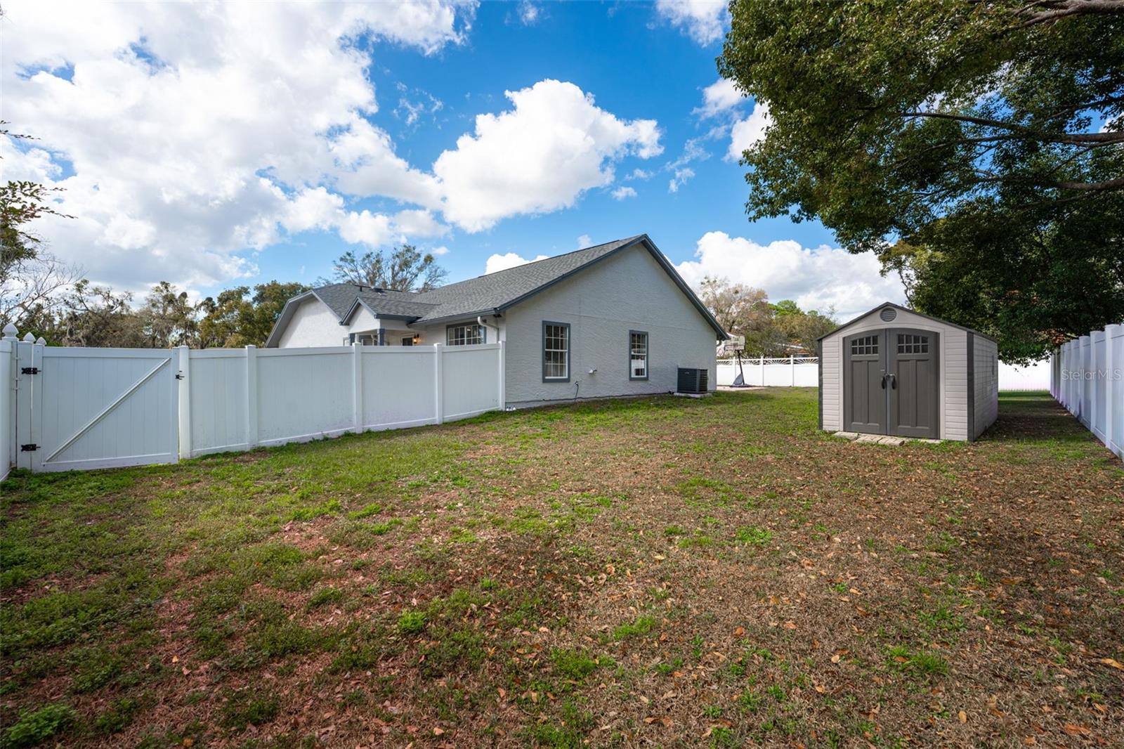 5521 Oak St Property Photo 50