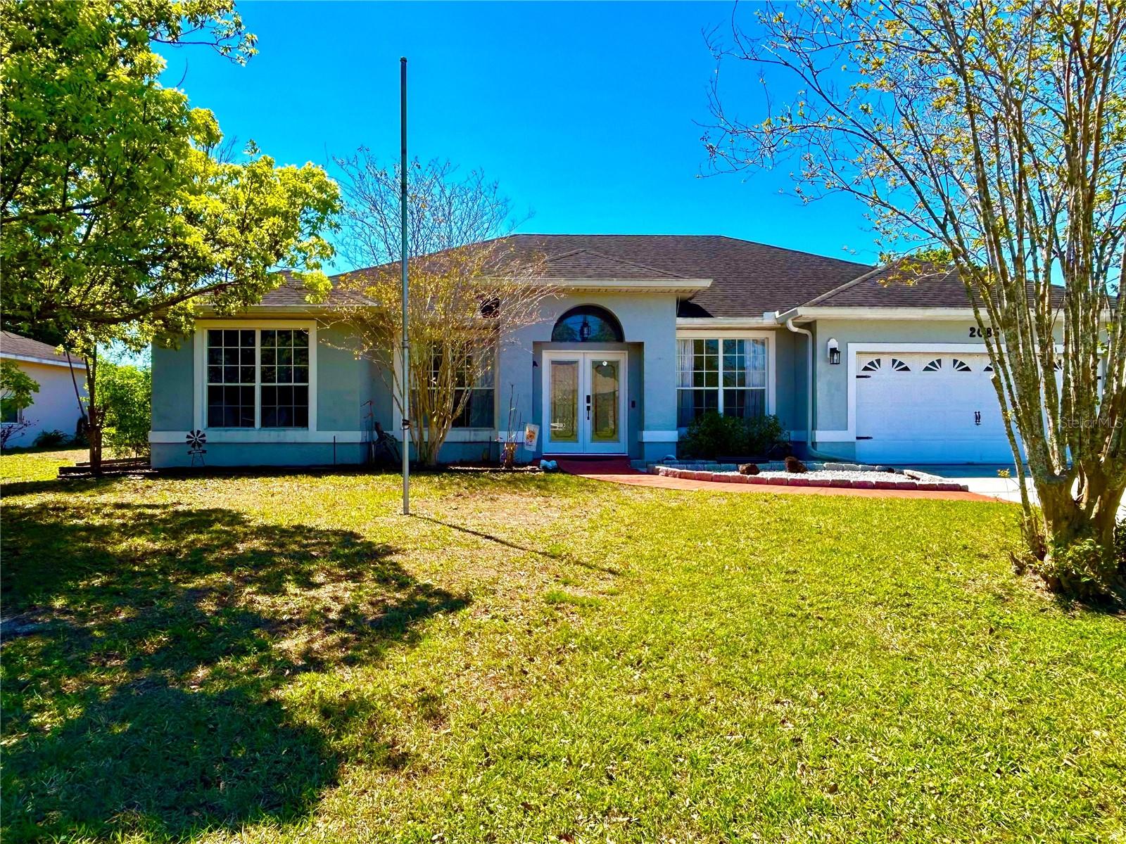2085 Raymond Dr Property Photo 1