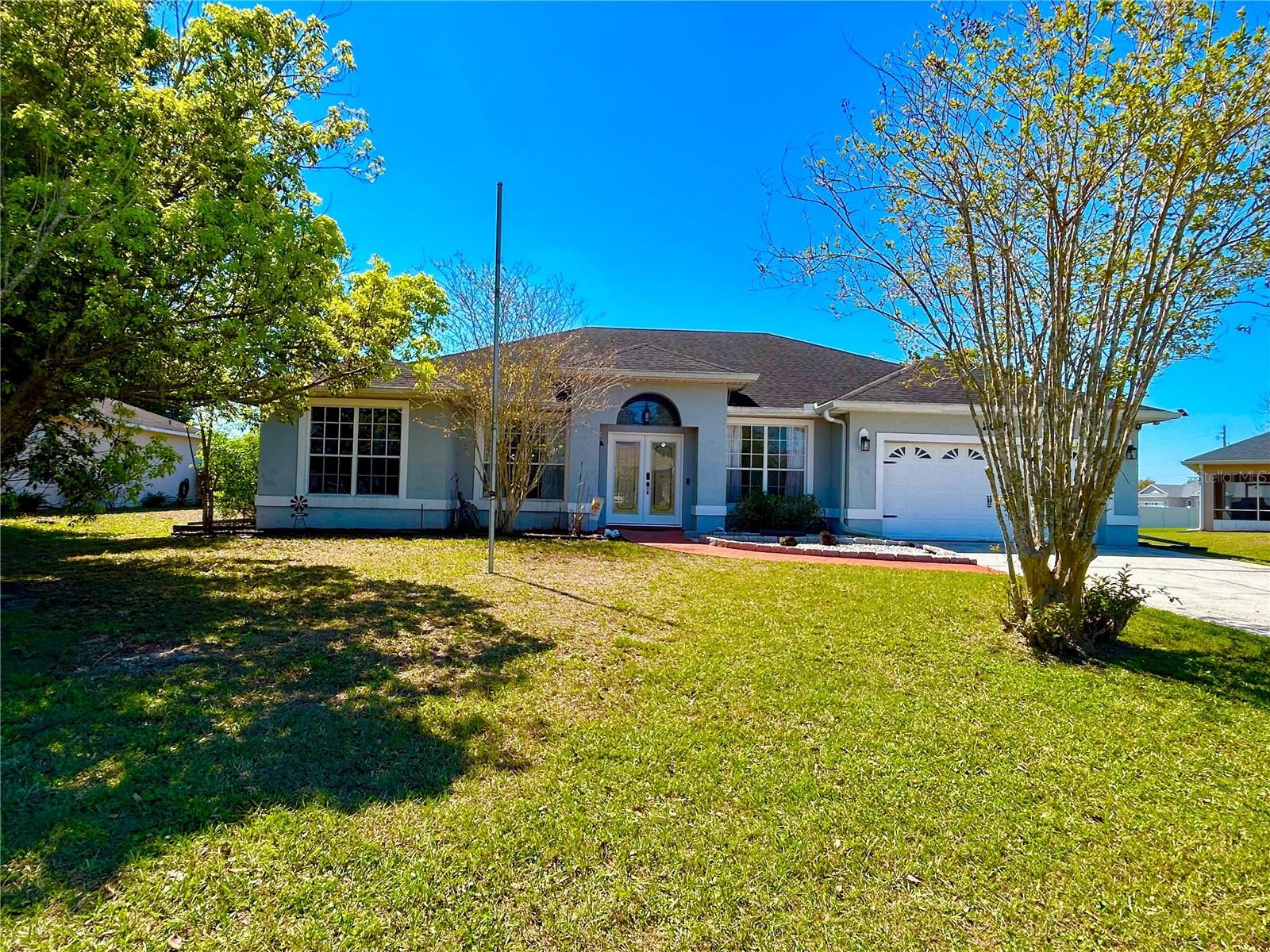2085 Raymond Dr Property Photo 2