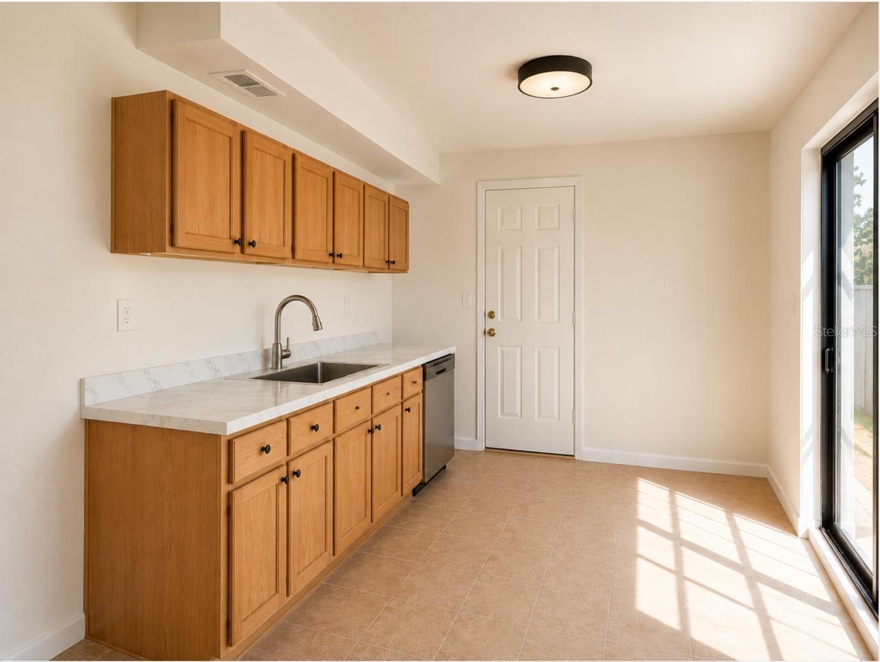 301 Clark St Property Photo 6