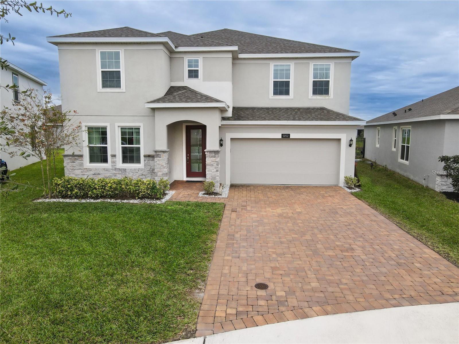5052 Center Ct Property Photo 1