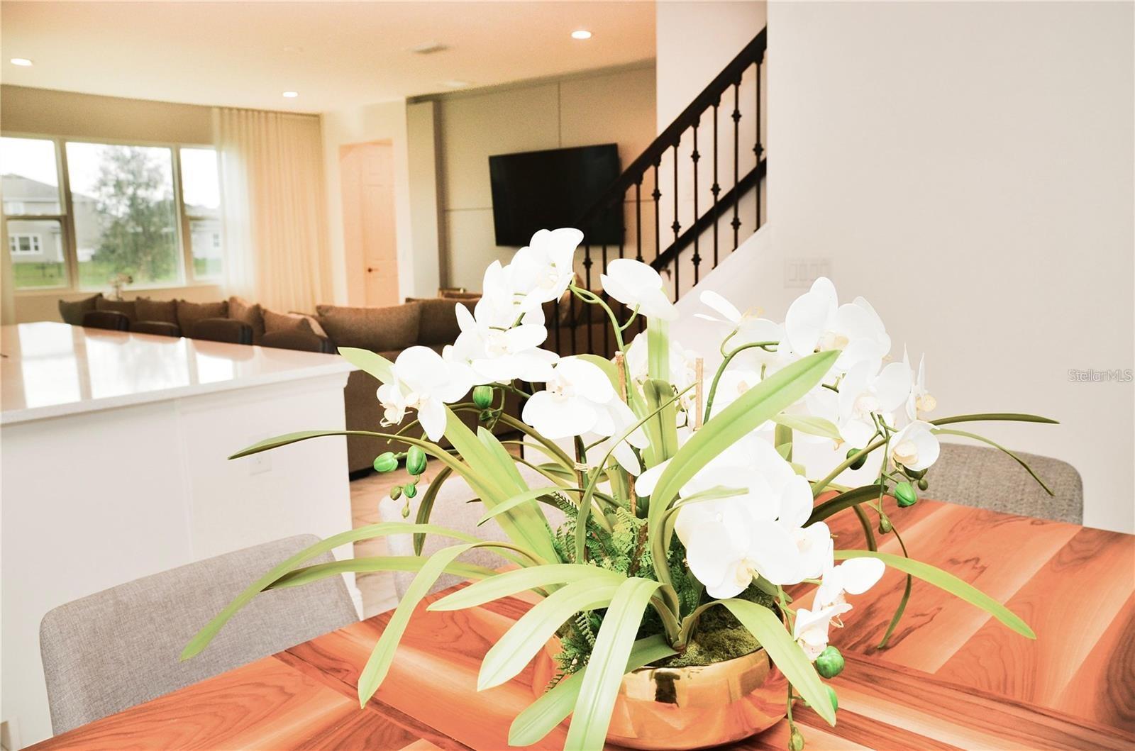 5052 Center Ct Property Photo 8