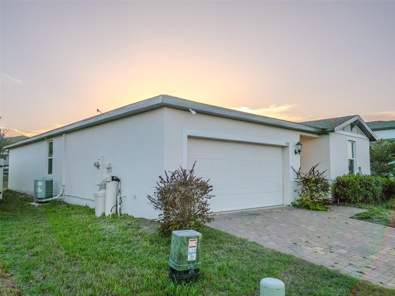 3301 Weitzel Dr Property Photo 2